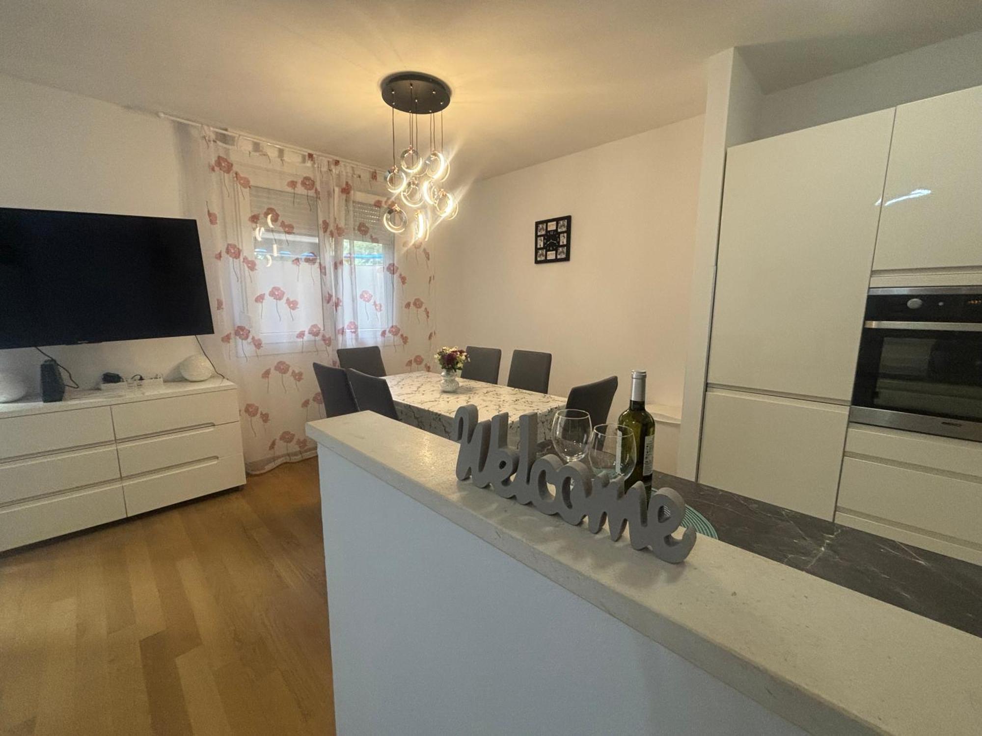 Apartment Dalmatinos Split Znjan المظهر الخارجي الصورة